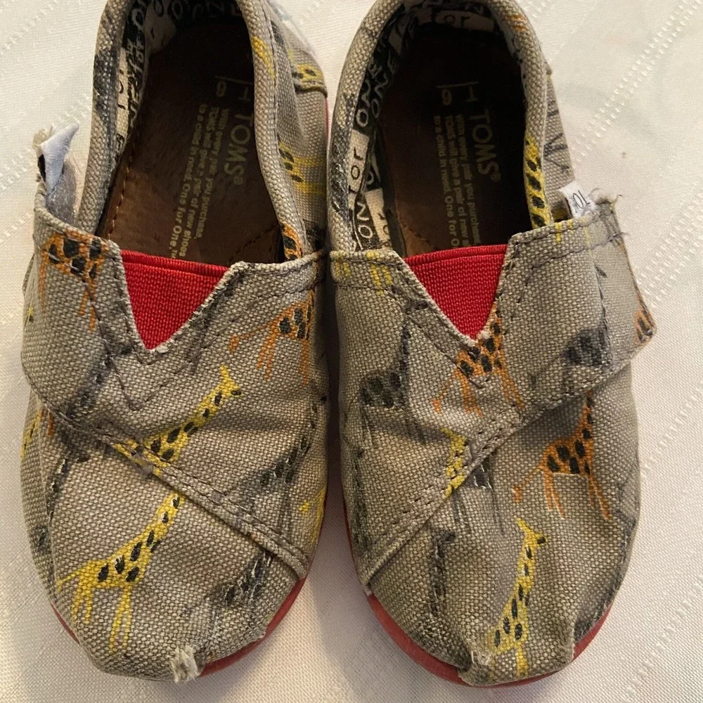 Toddler Giraffe Toms size 6 Tan Multicolored Giraffes Tom's‎
